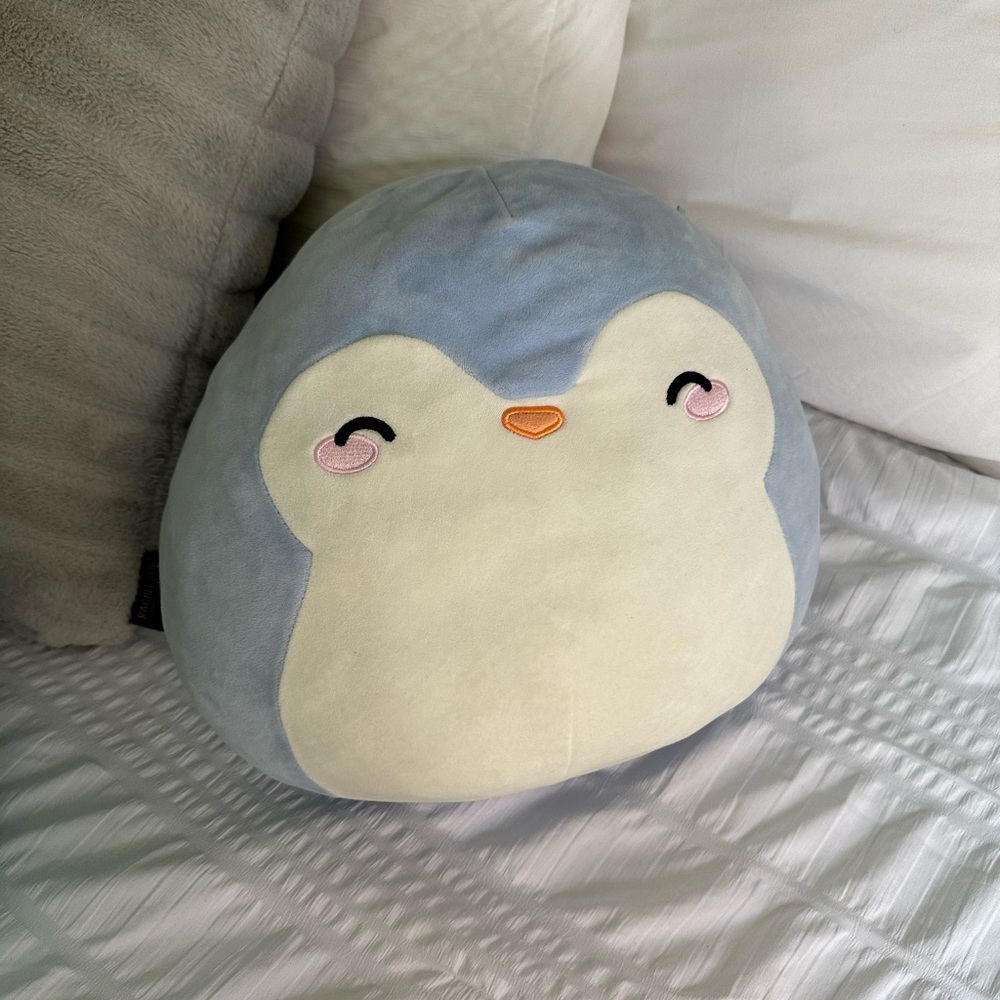 Large penguin squishamallow